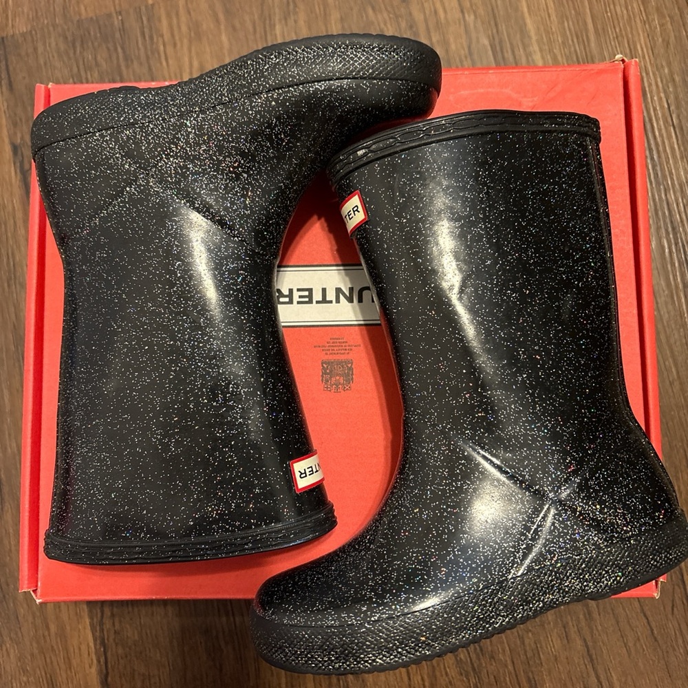 Hunter Shimmering Black Rain Boots